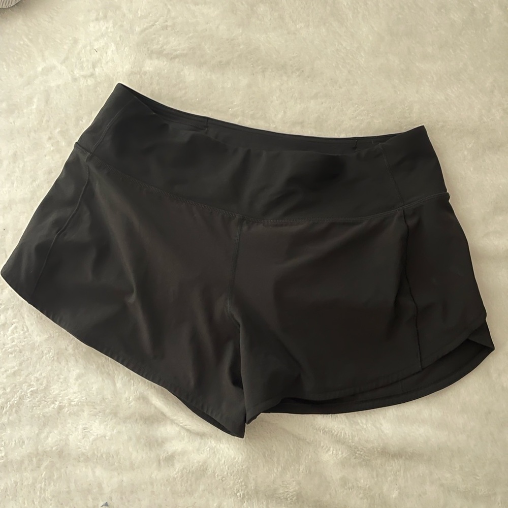 Lululemon black speed up shorts 4 inch